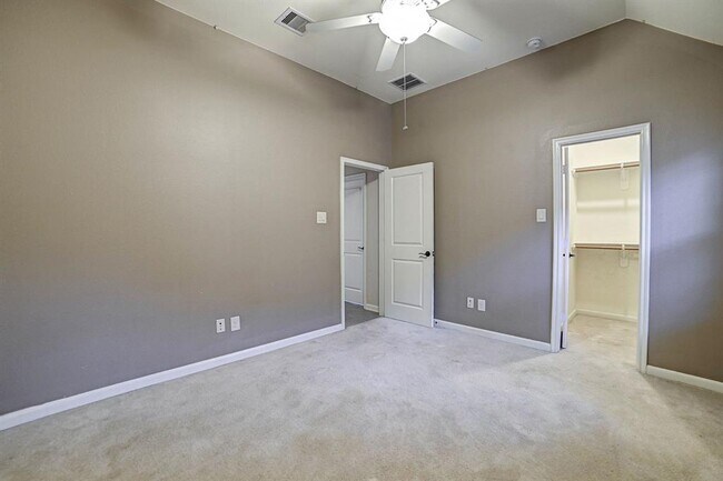 Foto del edificio - 18502 N Settlers Shore Dr