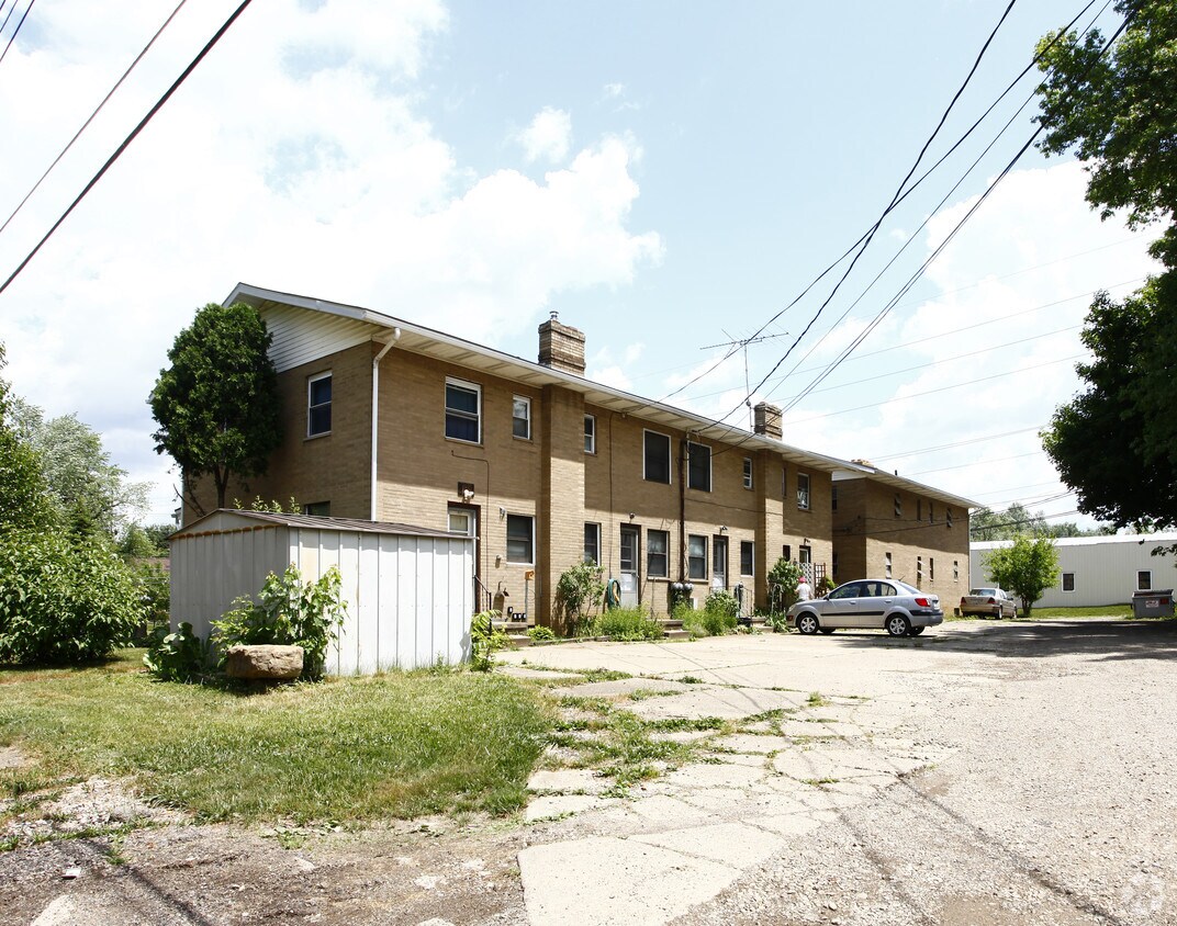 Building Photo - 1615-1621 Lincoln Way E