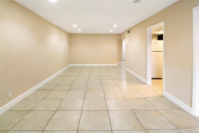 Foto del edificio - 5975 NW 25th Ct