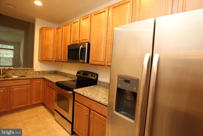 Building Photo - 36401 Ridgeshore Ln