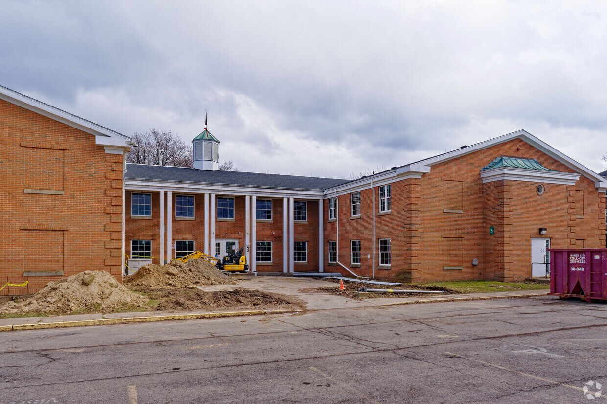 Foto del edificio - Empire Blvd Estates