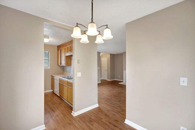 Foto del edificio - MOVE IN SPECIAL! Two Bedroom Pet-Friendly Unit in Gadsden Acres!