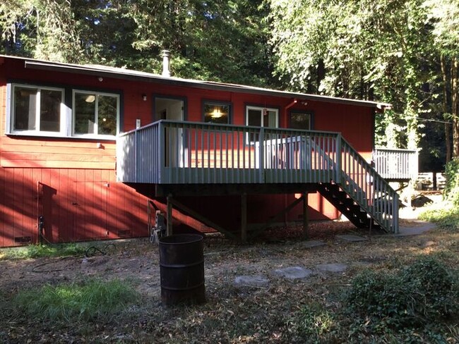 Building Photo - Come home to Cazadero