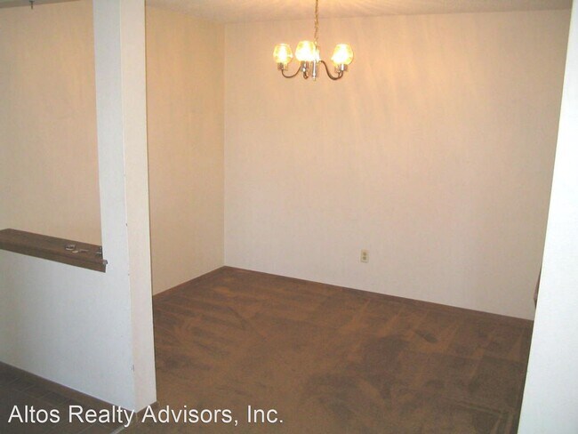 Building Photo - 1 br, 1 bath House - 14436 E 1st Dr #B9