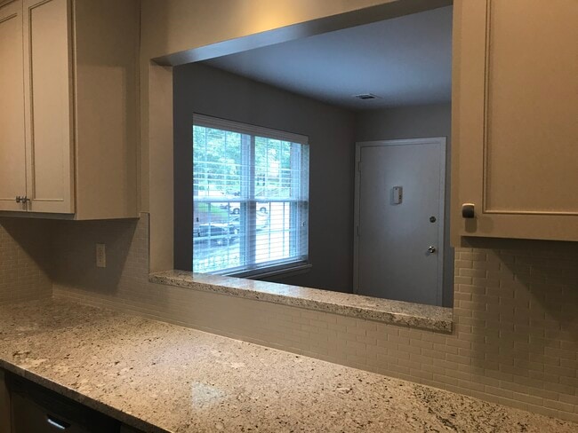 Building Photo - 2036 Montreat Cir