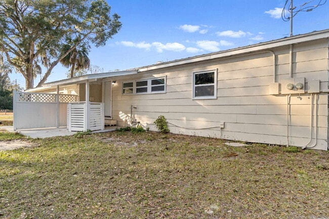 Building Photo - Affordable 1BR 1BA Mobile Available Now