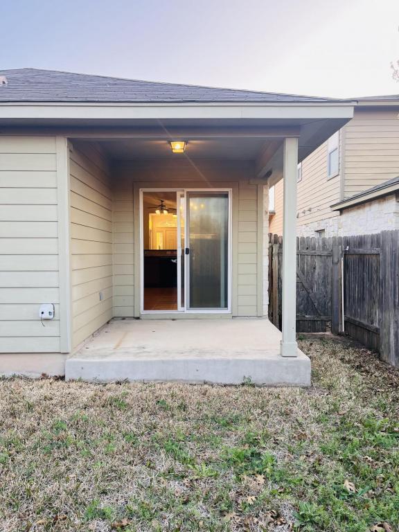 Foto del edificio - 2212 Nestlewood Dr
