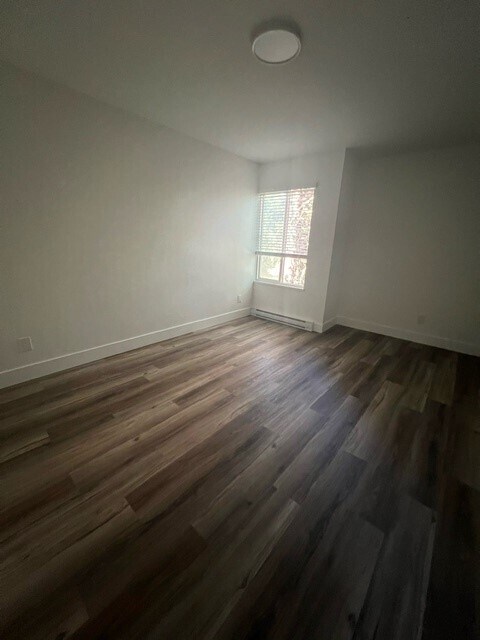 Building Photo - Unit #304 at Cumberland Park Apartments – Affordable 2nd Floor Comfort in Guildford