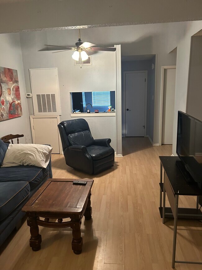 Living - 2301 Edenborn Ave