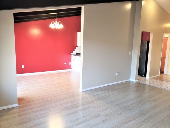 Foto del edificio - 1346 Millcreek Dr
