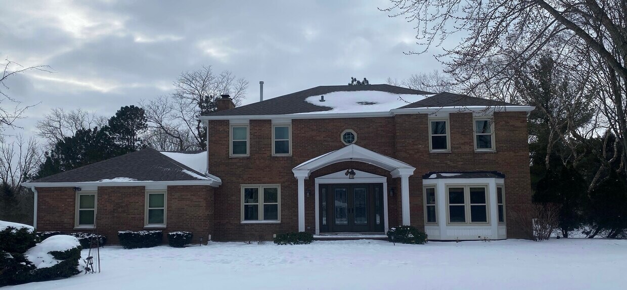 Foto principal - 1751 White Fence Ln