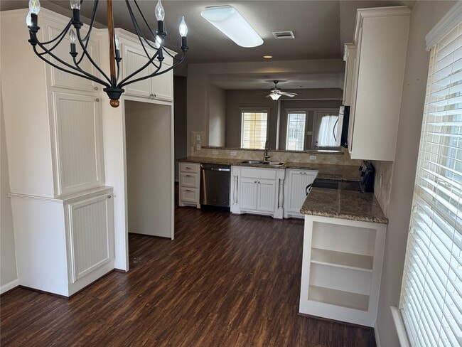 Building Photo - 12882 Orion Ct E