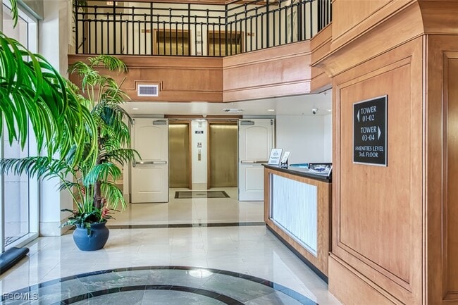 Foto del edificio - 2104 W First St