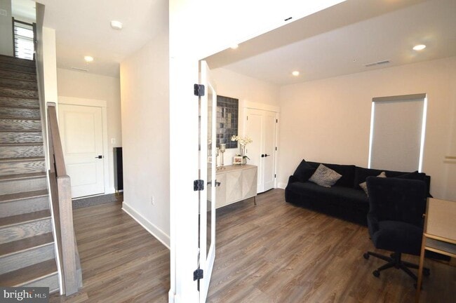 Foto del edificio - 22790 Tawny Pne Sq