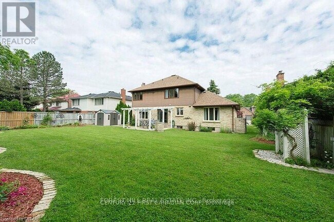 Building Photo - 297 Grangeover Ave