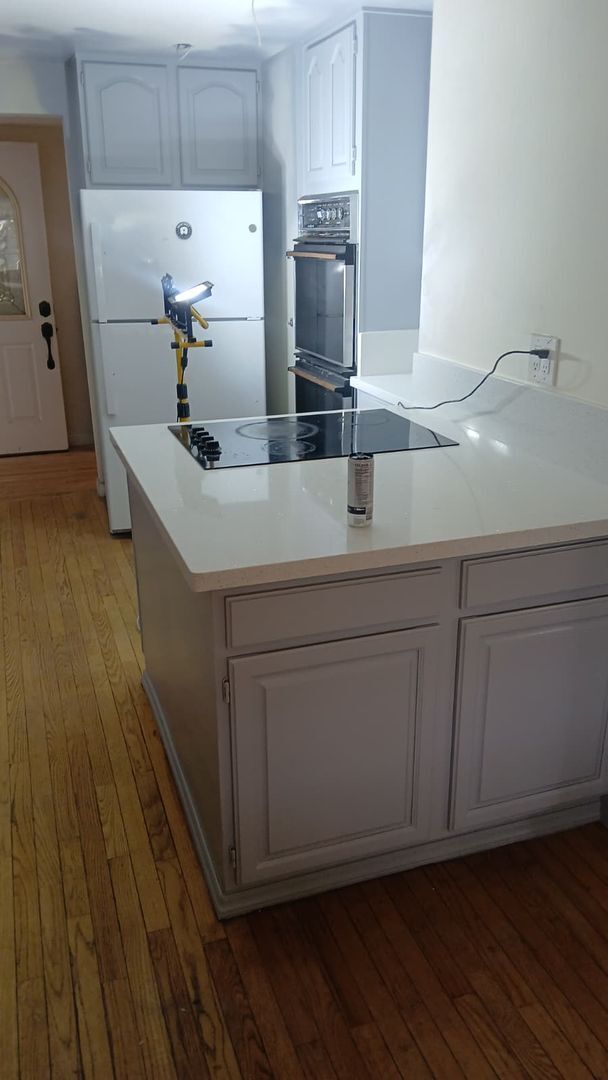 Building Photo - Beautifully Remodeled 3bd Single Story House With Bonus Room!