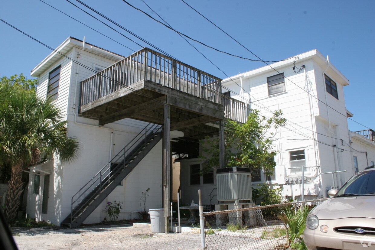 Building Photo - 1007 Gulf Way