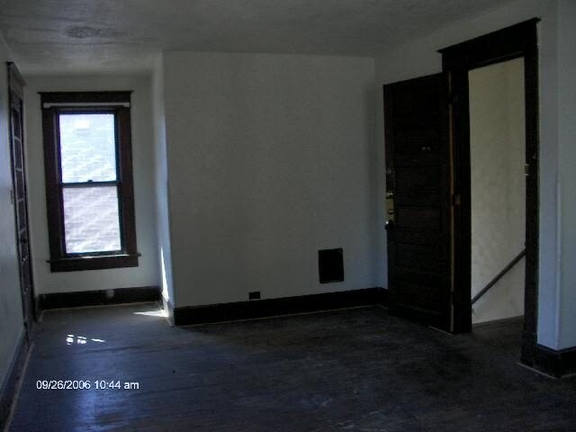 Interior Building Photo - 1032-1034 N 9th St