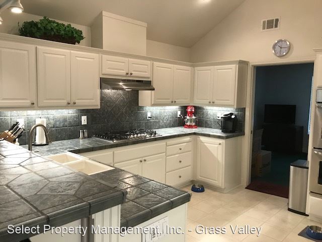Foto del edificio - 3 br, 2.5 bath House - 13702 N Bloomfield