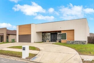 Building Photo - 7407 Burr Oak Loop
