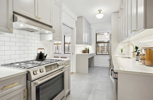 Foto del edificio - 25 E 86th St