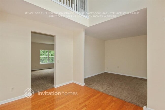 Foto del edificio - 1592 Ewing Farm Dr