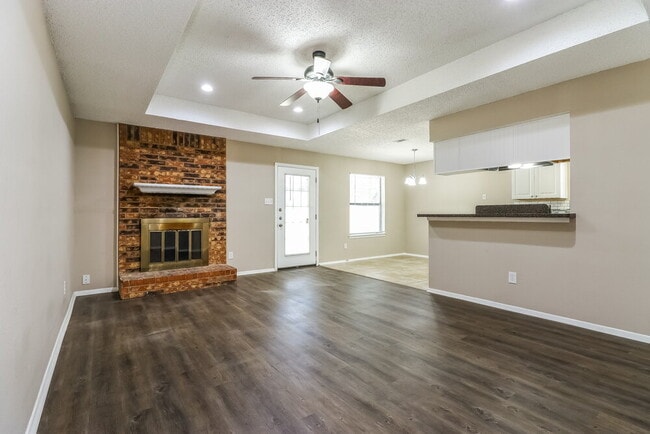 Building Photo - 8540 Whitney Dr