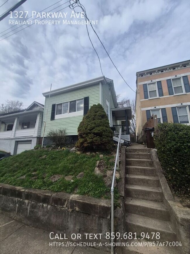 Building Photo - 1327 Parkway Ave