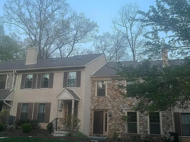 Building Photo - 1404 Weatherstone Dr