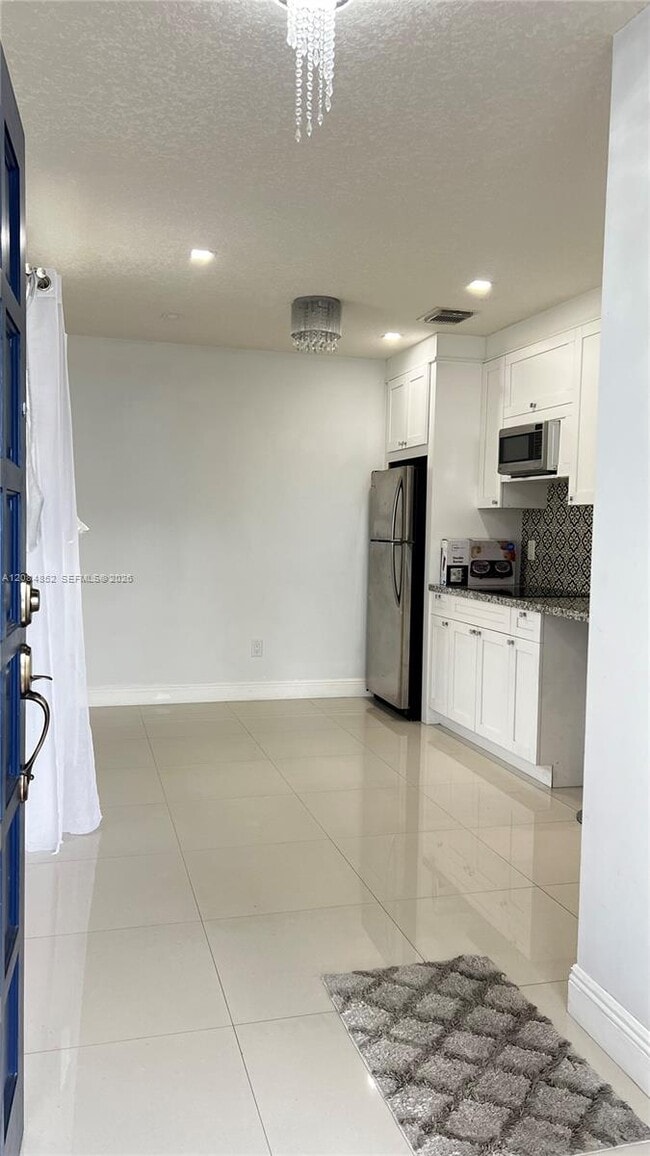 Building Photo - 14652 SW 114th Terrace