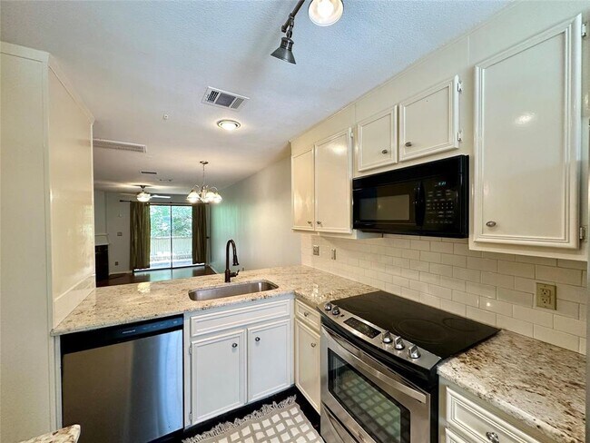 Foto del edificio - 1804 Capital Pkwy