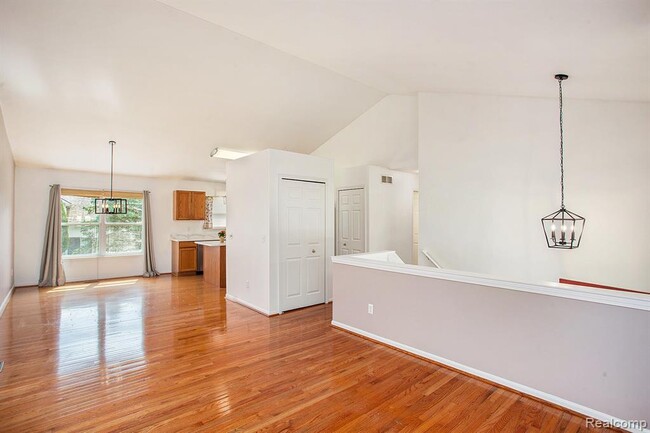 Building Photo - 3069 Talon Cir