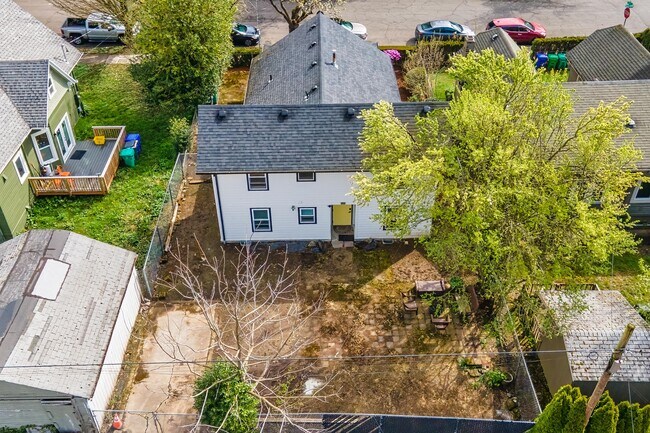 Foto del edificio - 4313 N Kerby Ave