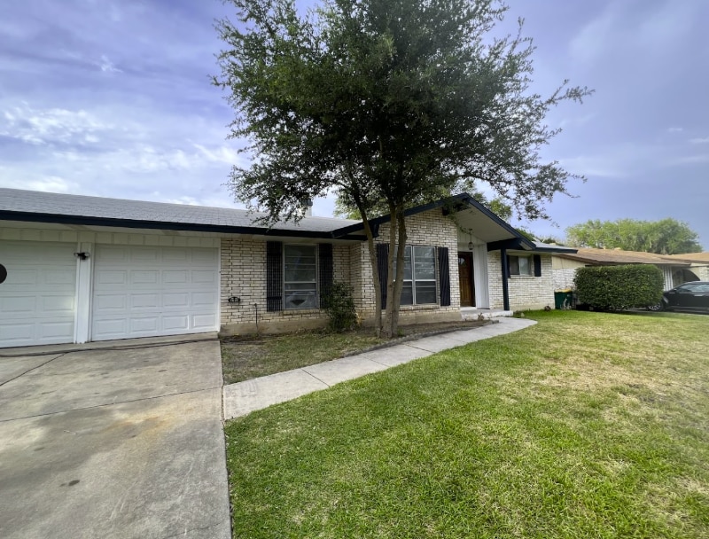 Primary Photo - 506 Balboa Dr