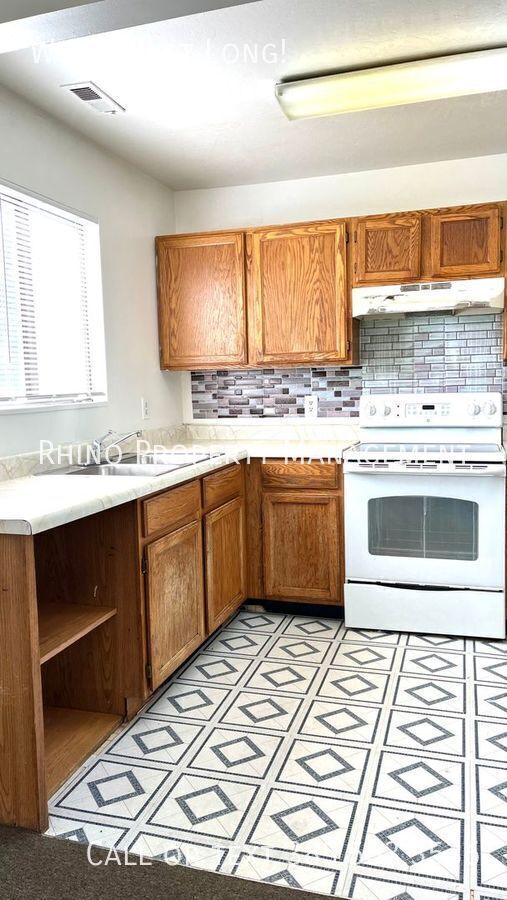 Photo - 4866 W 4780 S Apartment