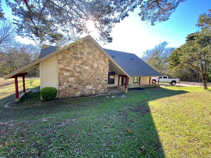 1814 W Pleasant Run Rd, DeSoto, TX 75115 House Rental in DeSoto, TX