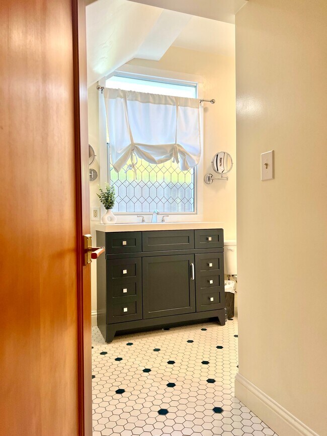 Foto del edificio - 814 Victorian Alley