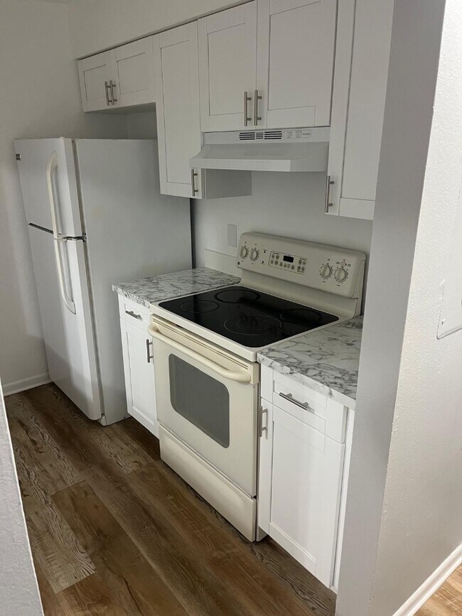 Foto del edificio - 3741 NE 41st St