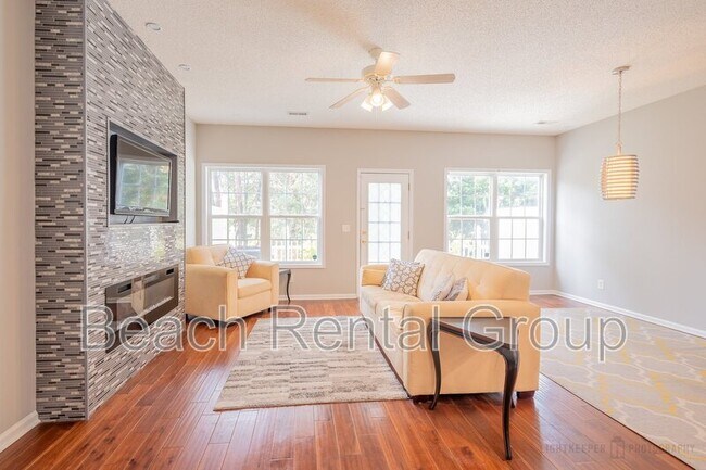 Foto del edificio - 4358 RIVERGATE DRIVE