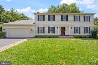 Building Photo - 2512 Locustwood Pl