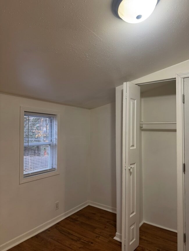 Building Photo - 2937 Sachs St