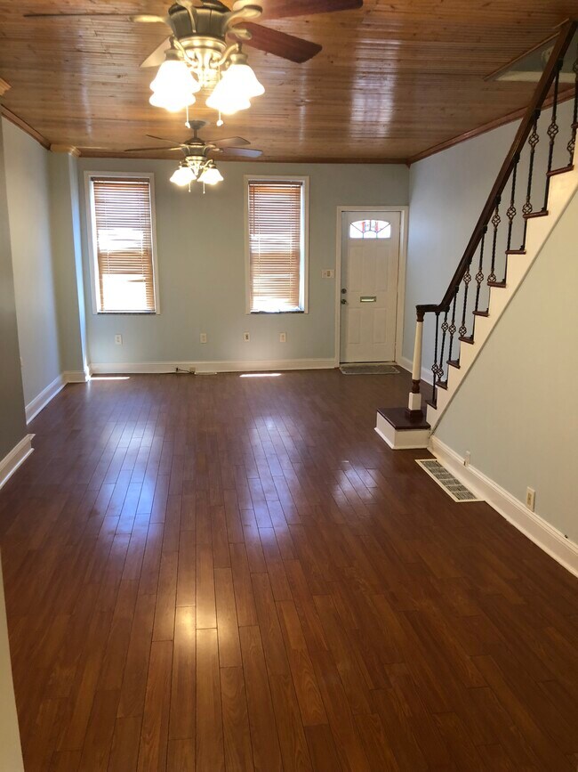 Foto del edificio - 3136 Agate St