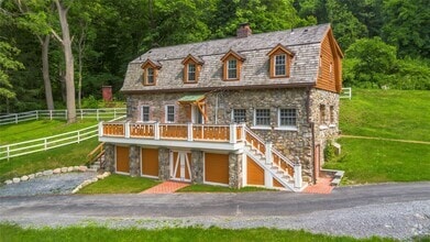 Building Photo - 143 Mountain Ln