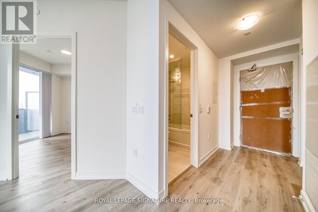 Building Photo - 138 Downes St