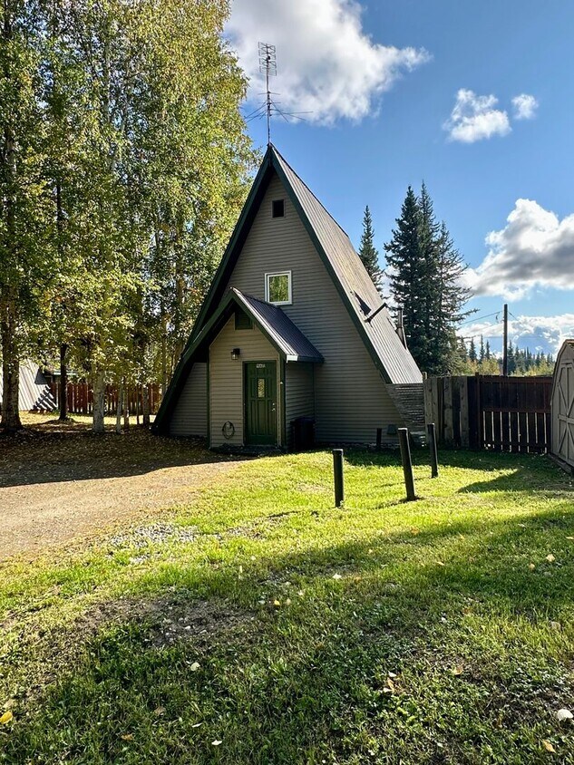 Primary Photo - 2 Bed, 1 Bath A-Frame for Rent!