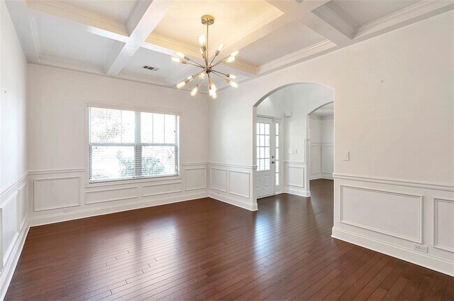 Building Photo - 2635 Azalea Bluff Dr