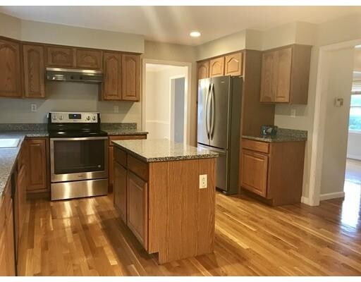 Foto del edificio - 11 Roseanna Park Dr