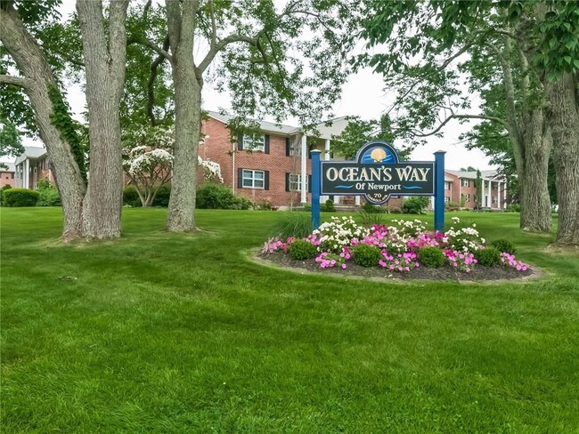 Foto del edificio - 70 Carroll Ave