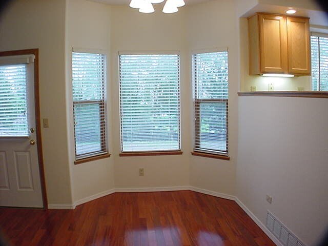 Building Photo - 7935 Manston Dr