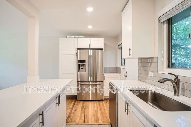 Foto del edificio - 4251 Shoshone St